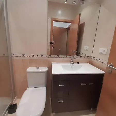 Enviveiro A Pie De Playa De Covas Ii * Viveiro